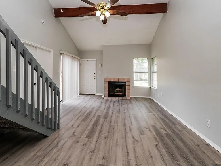 200 Pecan Dr #702 — Photo 3