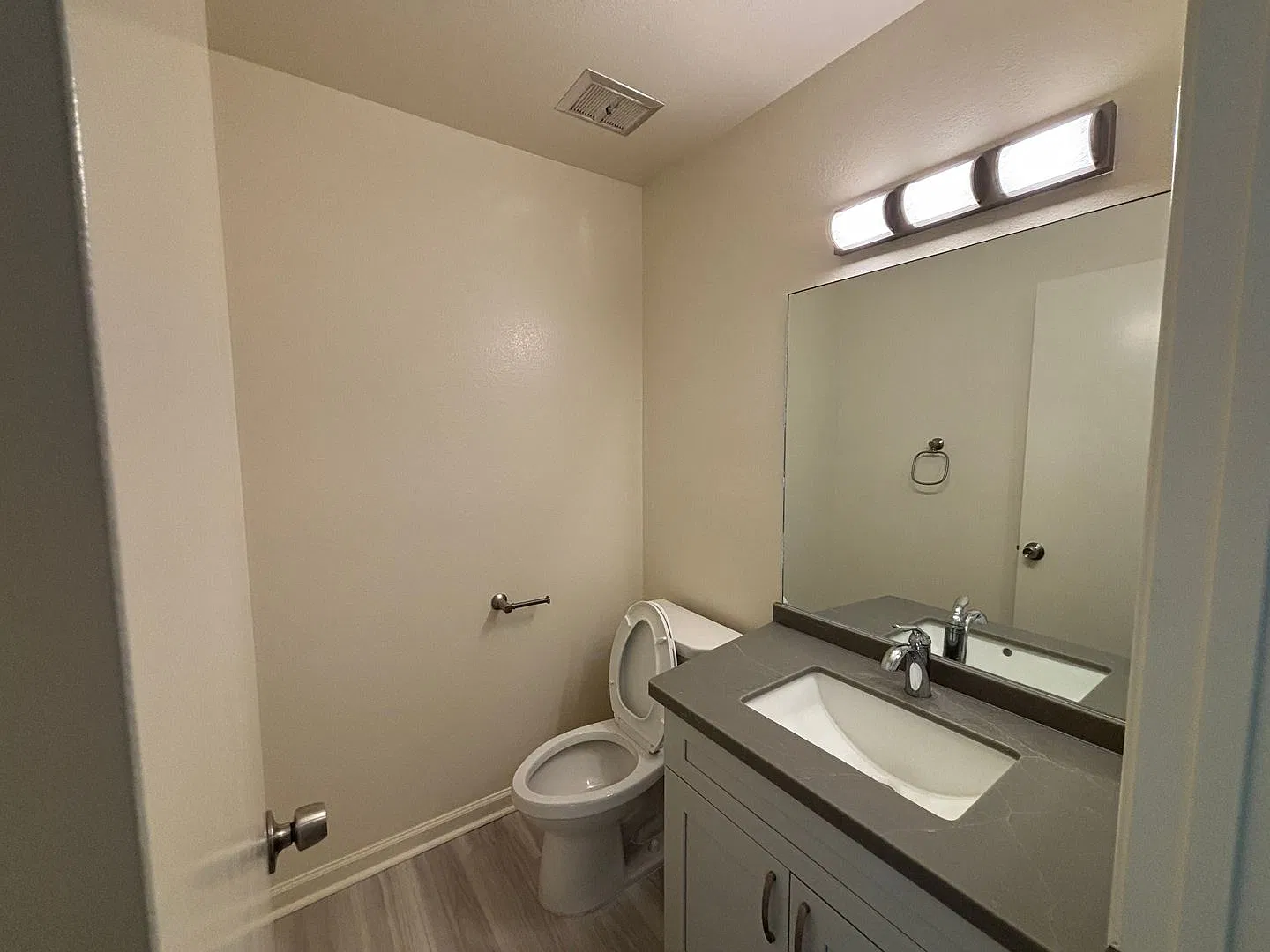 94-1059 Leomana Place — Photo 4
