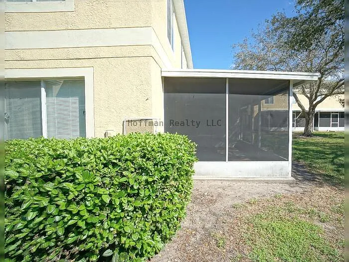 10811 Brickside Ct — Photo 18