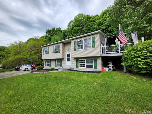 108 Blanchard Hts, Groton, NY 13073