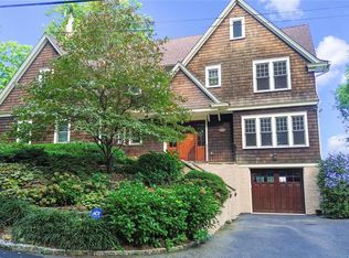 766 Connecticut View Dr, Oyster Bay, NY 11771