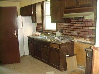 4th image of 133 Boyd Ave