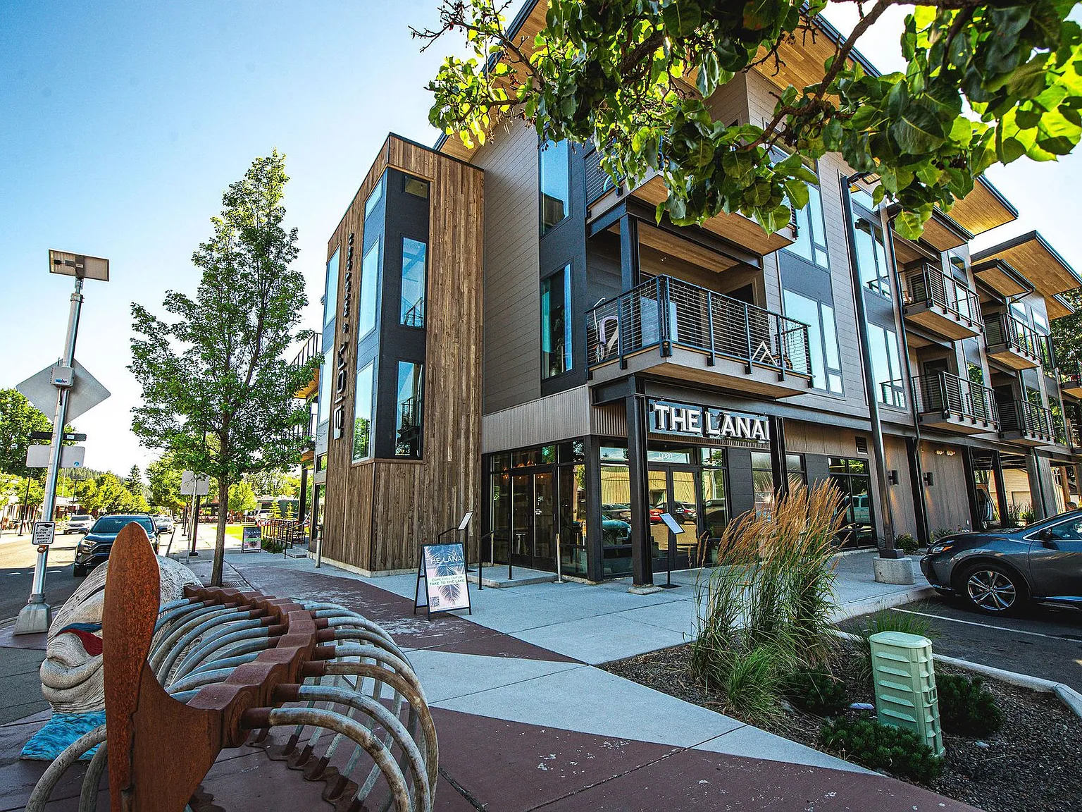 Perfect Corner Unit | 1 Bed, 1 Bath + Private Deck in Midtown CDA — Photo 3