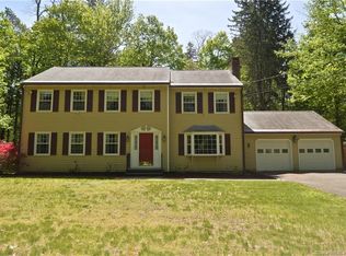 52 Dodgingtown Rd, Bethel, CT 06801
