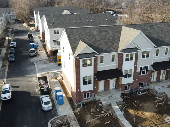183 Eli Ct, Des Plaines, IL 60016