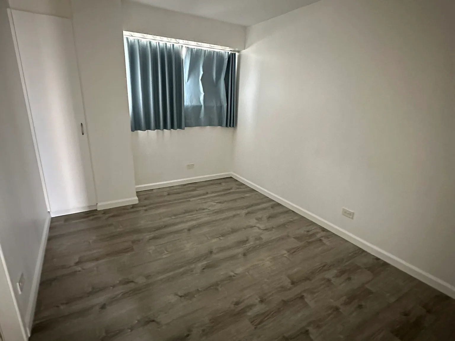 2 bed, 977 sqft, $3,250 — Photo 2