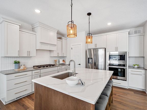 7th image of this home