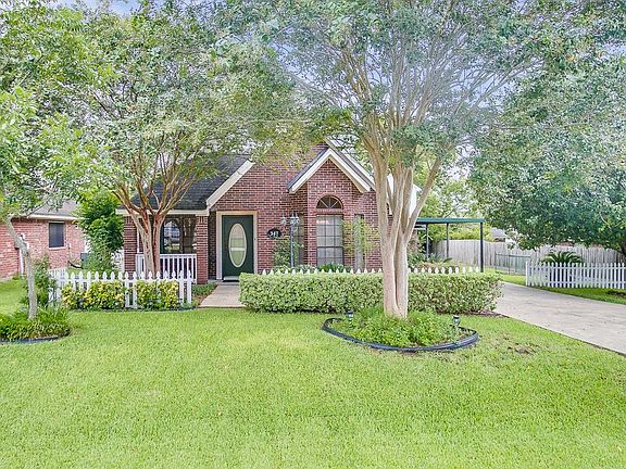 3rd image of 347 Leisure Ln