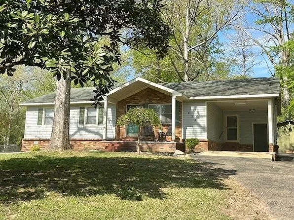 635 E End Dr, Savannah, TN 38372