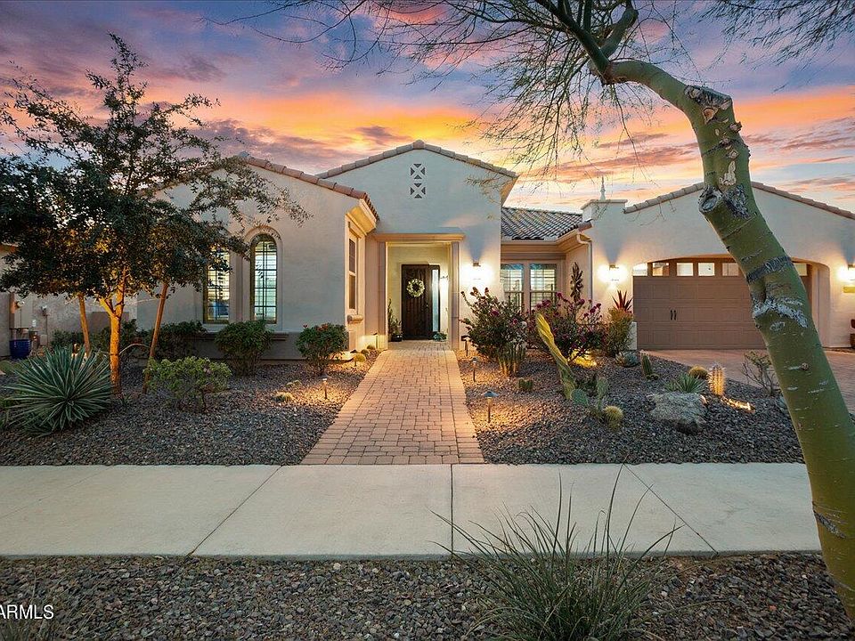 1st image of 4828 N GRANDVIEW Drive