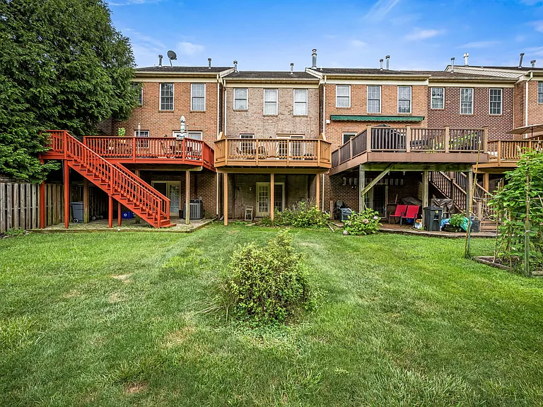 48 Winterberry Ct — Photo 37