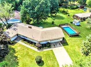 3810 Arlington Rd, Uniontown, OH 44685