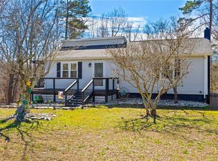 2105 Leona Dr, Greensboro, NC 27406