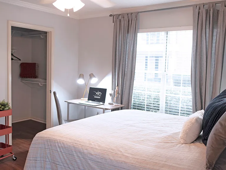 Generous Queen Size Bed in Furnished Units | Condo Model Unit | Vie at University Downs