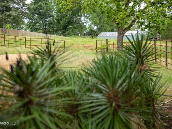 Green Gable Dr, Terry, MS 39170