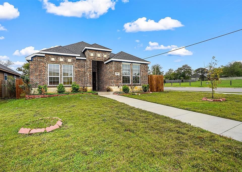 5100 Sunshine Dr, Fort Worth, TX 76105 Zillow