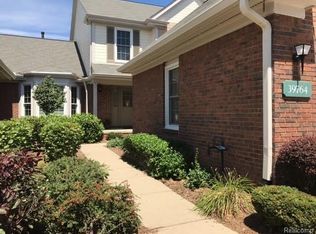 39764 Glenview Ct #26, Northville, MI 48168