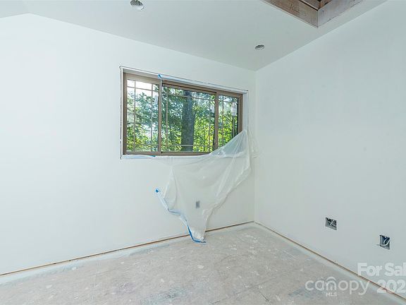 5th image of 105 Bartram Way