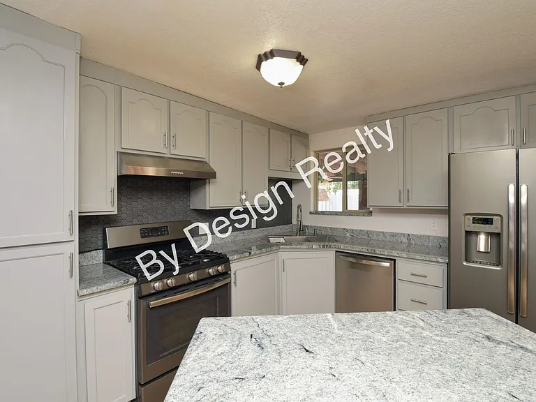 361 E Calle Arizona — Photo 18
