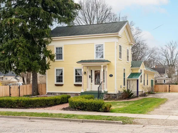 127 Benjamin St, Romeo, MI 48065