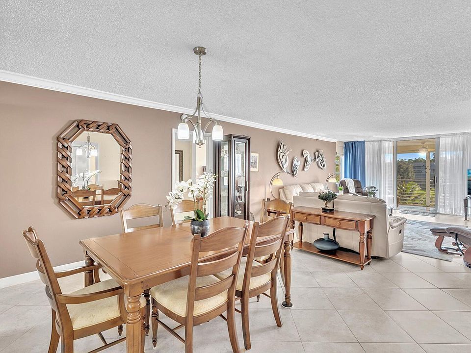 1st image of 3510 Oaks Way #409