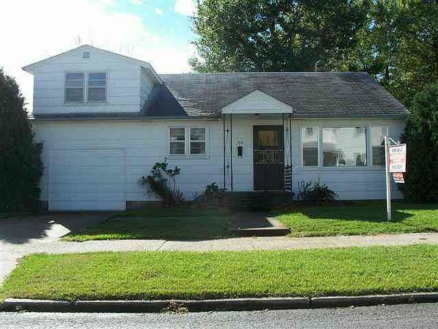 2nd image of 718 E McPherson St