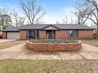 617 Nacogdoches St, Jacksonville, TX 75766