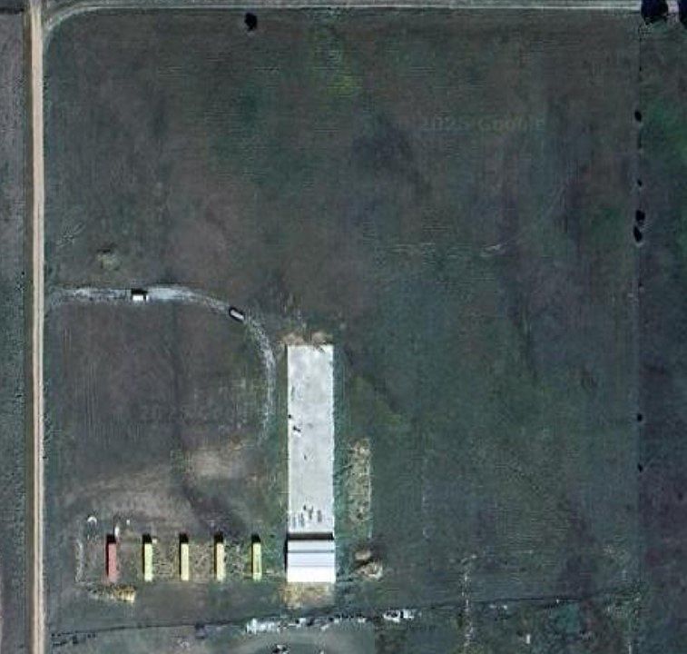 2nd image of 180 Tower Rd