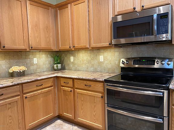 5th image of 2271 S Pecan Vista Dr