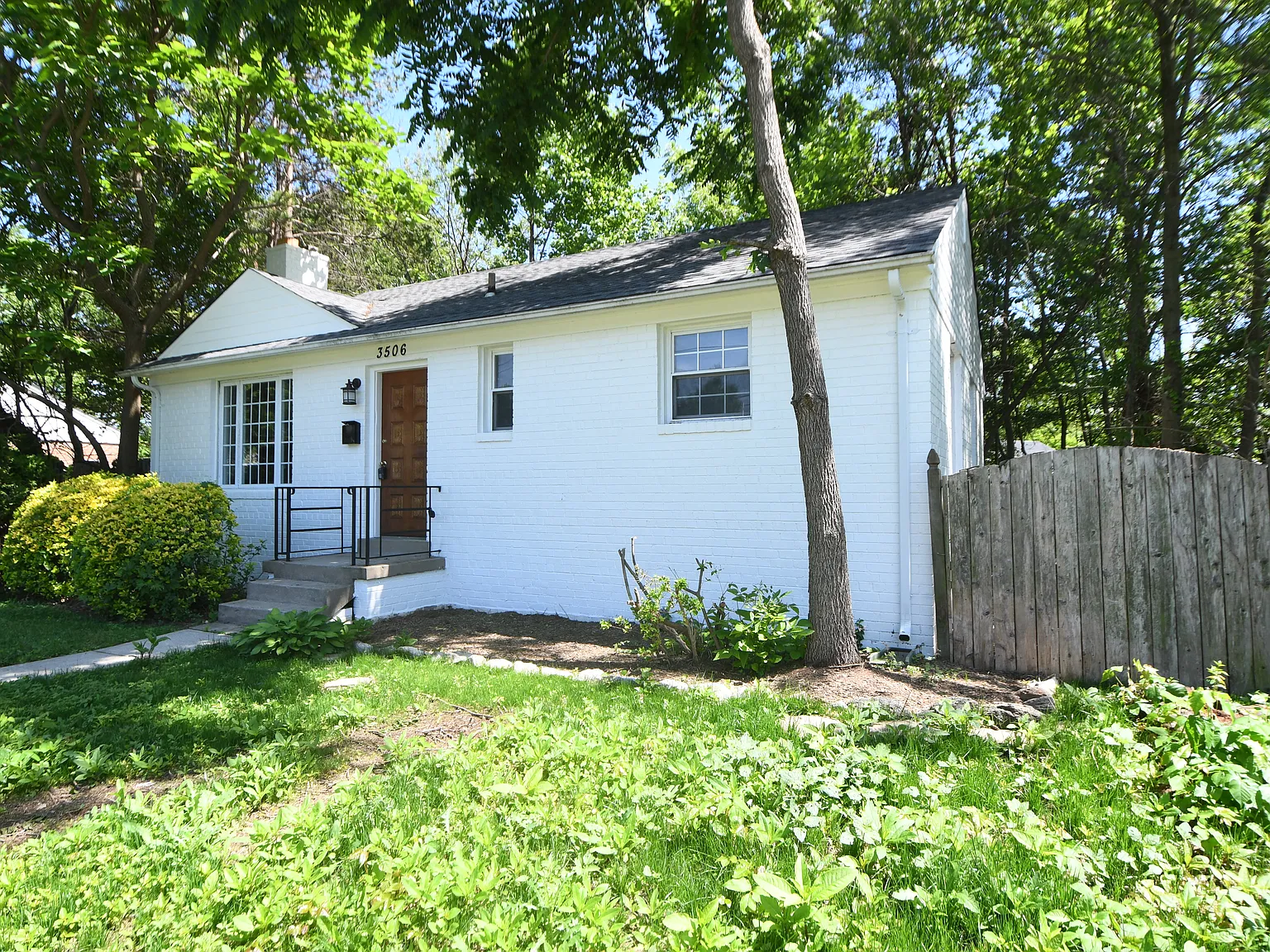 5 bed, 1685 sqft, $3,500 — Photo 3