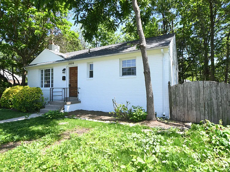 3506 Harrell St — Photo 3