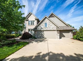12860 Warm Creek Dr, Dewitt, MI 48820
