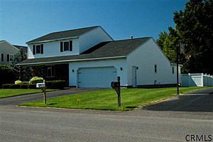 4th image of 14 Maria Dr
