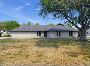 1419 W San Antonio St, Lockhart, TX 78644