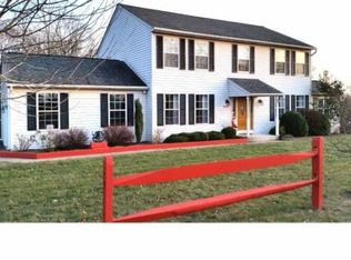 2276 E Buck Rd, Pennsburg, PA 18073