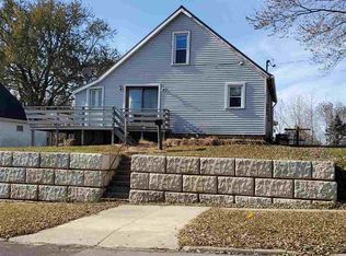 206 S Pine St, West Union, IA 52175