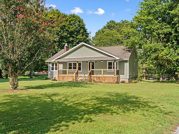 3rd image of 678 McCarter Rd