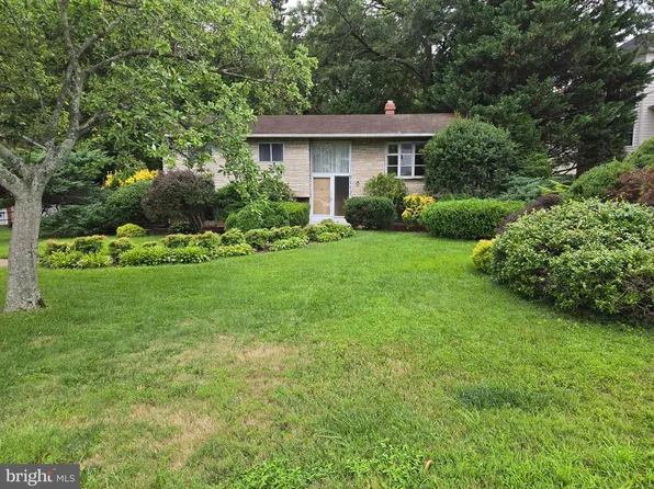 7113 Norwalk St, Falls Church, VA 22043