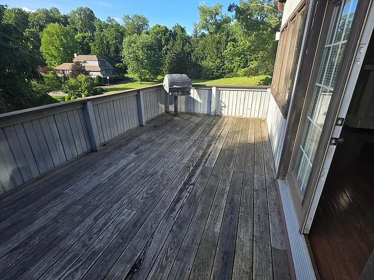 104 Hampton Ct — Photo 28