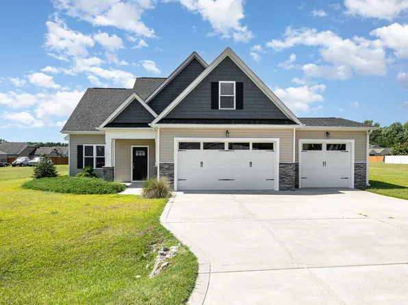 82 Torchie Dr, Selma, NC 27576