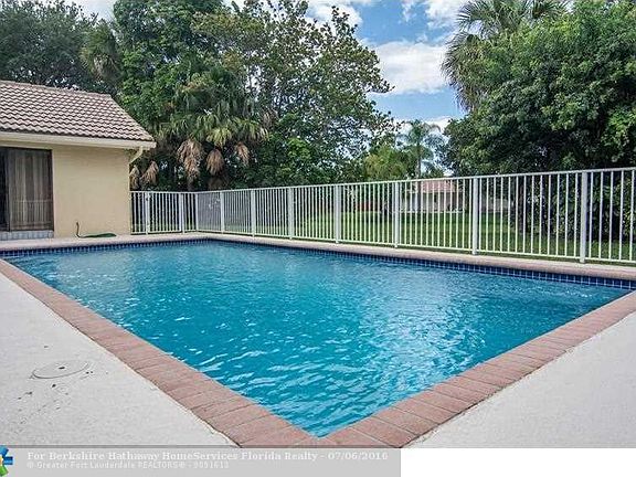 5th image of 10216 Vestal Ct