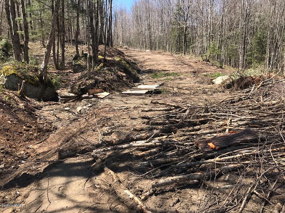 2nd image of West Rd