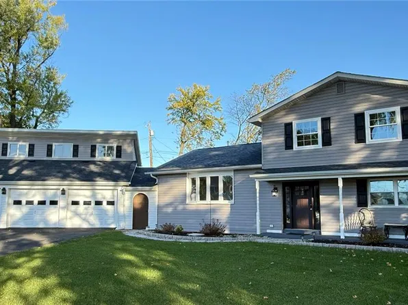 5833 Hill Dr, Allentown, PA 18104