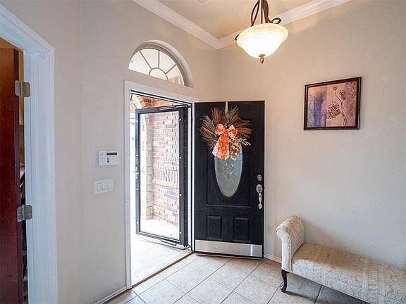 3rd image of 2815 Misty Ridge Dr