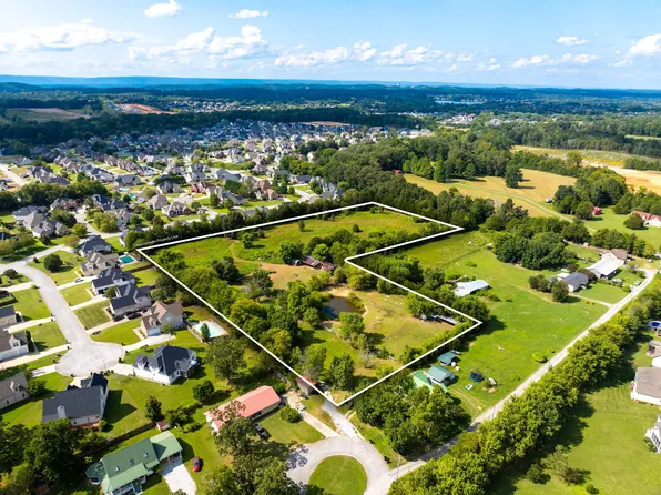 8502 Blanche Rd, Ooltewah, TN 37363