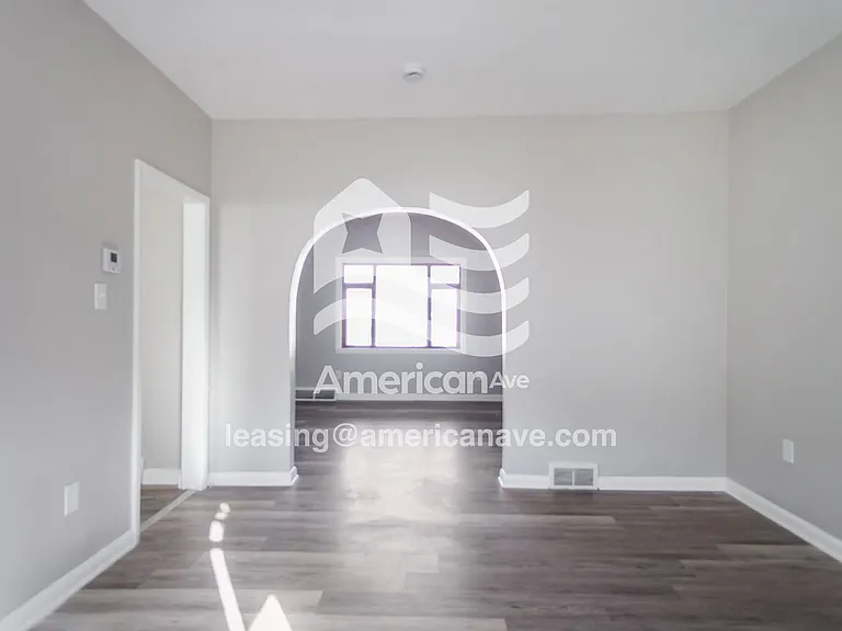 822799_003_wm_-_living_room_13326581.jpg