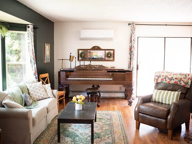 5360 Kennedy Dr — Photo 3