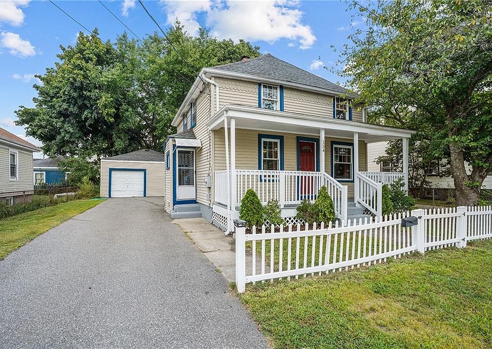 134 Chaplin St, Pawtucket, RI 02861 MLS 1343567 Zillow