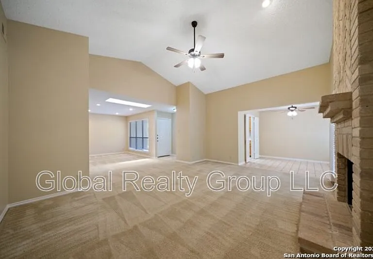 118 Golden Way — Photo 21