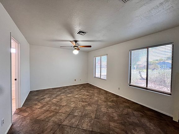 5th image of 4604 W Gary Dr